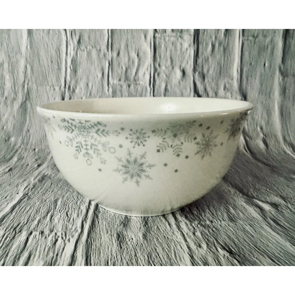 Royal Norfolk White Snowflake Soup Cereal Bowl Holiday Christmas